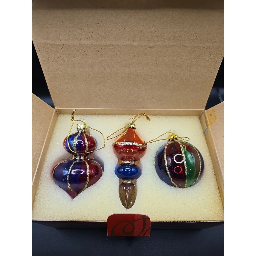 Holiday Treasures Set of 3 Multi-Colored Glass Ornaments  Avon‎ Exclusive 2001